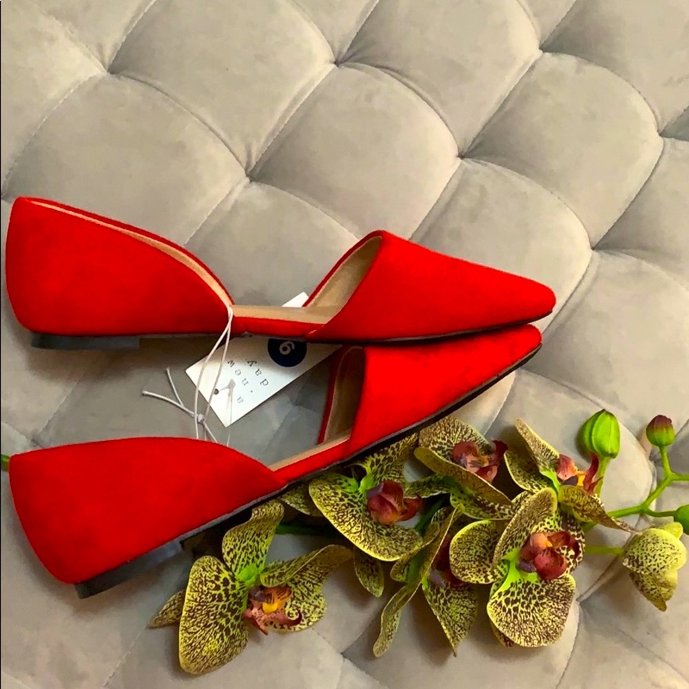 NEW! Sz 9 Red Exposed Side Flat Shoes… - Picture 2 of 4